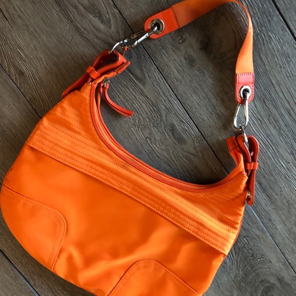 Lacoste Orange Canvas Medium Shoulder Hobo Bag - Picture 3 of 6